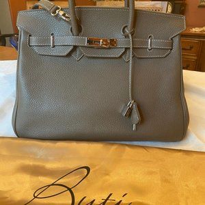 Beautiful like new Teddy Blake 14" Caty by Buti Handbag